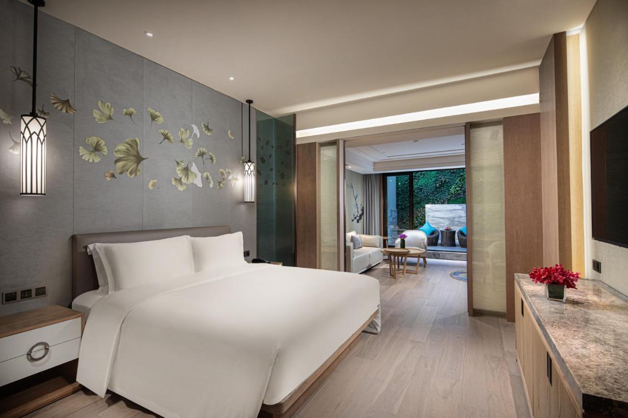 Crowne Plaza Shanghai Nanjing Road By Ihg Εξωτερικό φωτογραφία Deluxe Suite