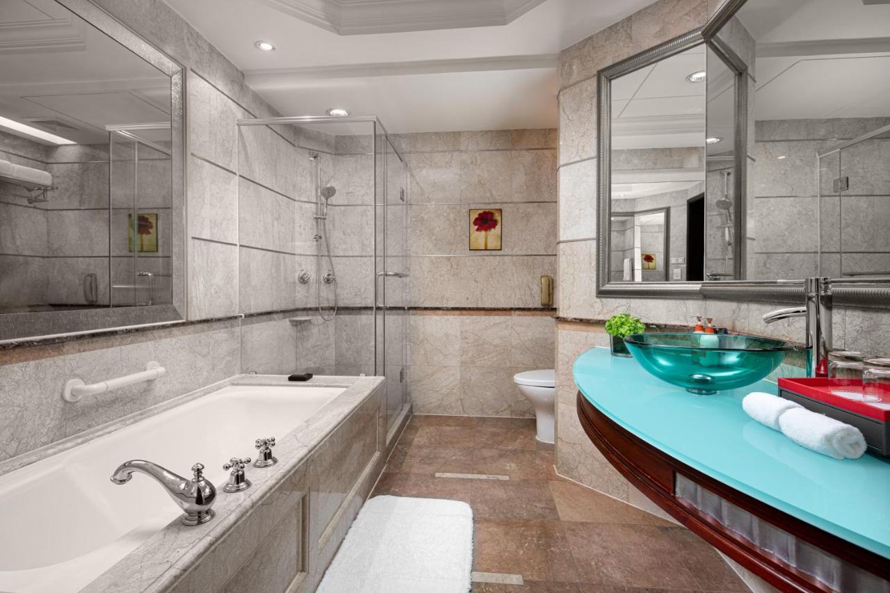 Crowne Plaza Shanghai Nanjing Road By Ihg Εξωτερικό φωτογραφία Bathroom